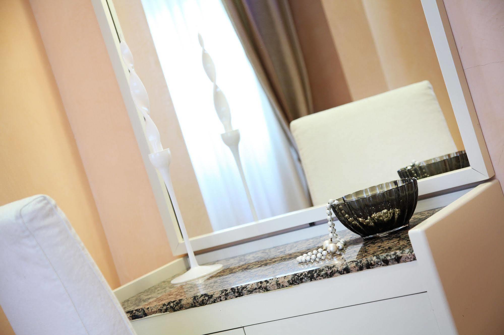 Hotel Rosabianca Ρίμινι Εξωτερικό φωτογραφία
